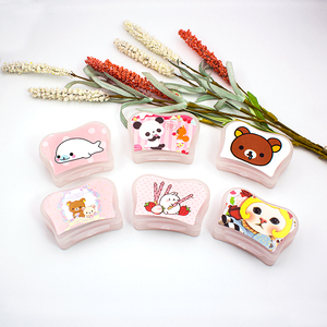Wholesale New Design Natural Color Contact Lenses with Custom Packaging Case Eye Lens Accessories
